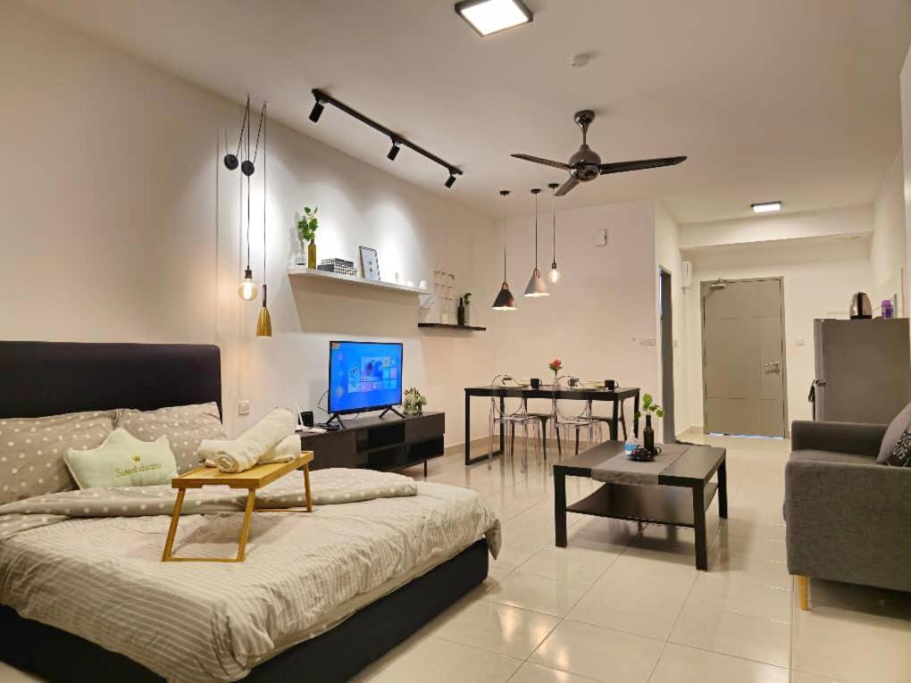 Tiara Imperio Studio 舒适和温暖环境适合情侣享受家的感觉 Kajang Buitenkant foto