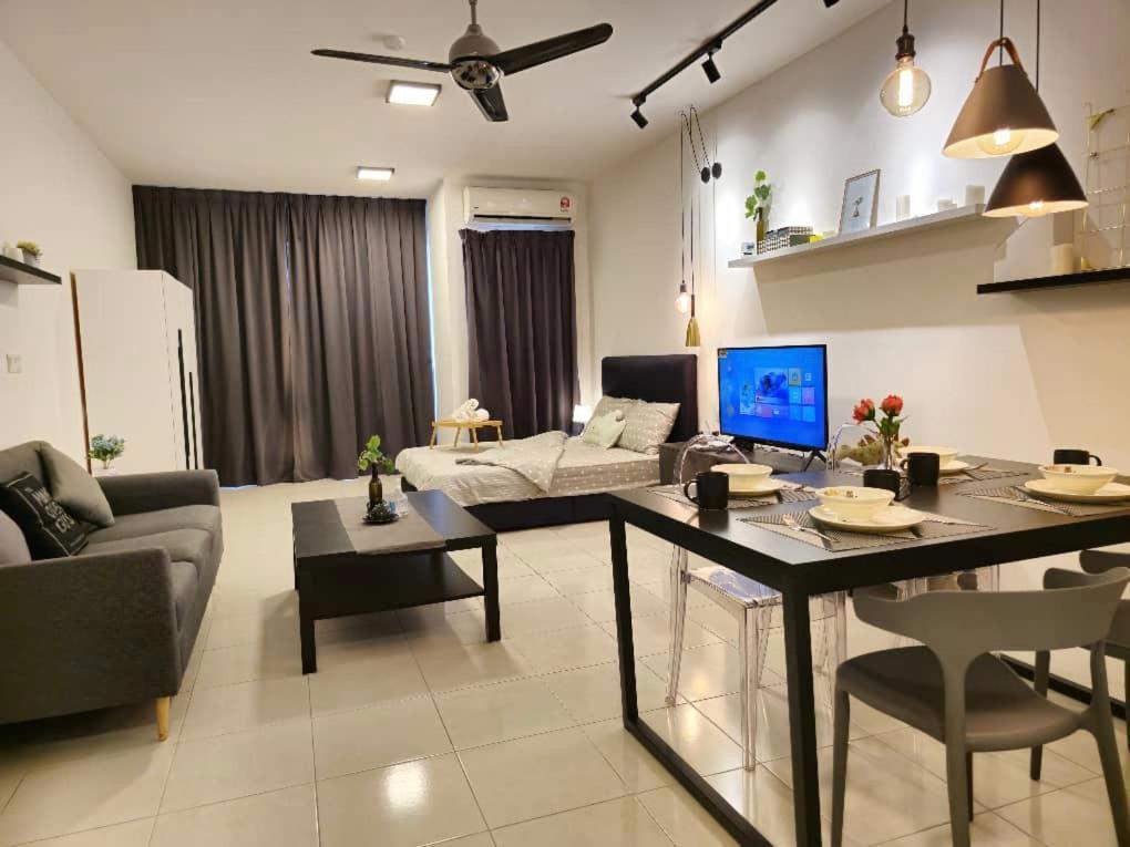 Tiara Imperio Studio 舒适和温暖环境适合情侣享受家的感觉 Kajang Buitenkant foto
